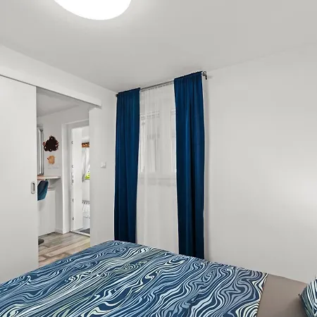 Liam Apartment *